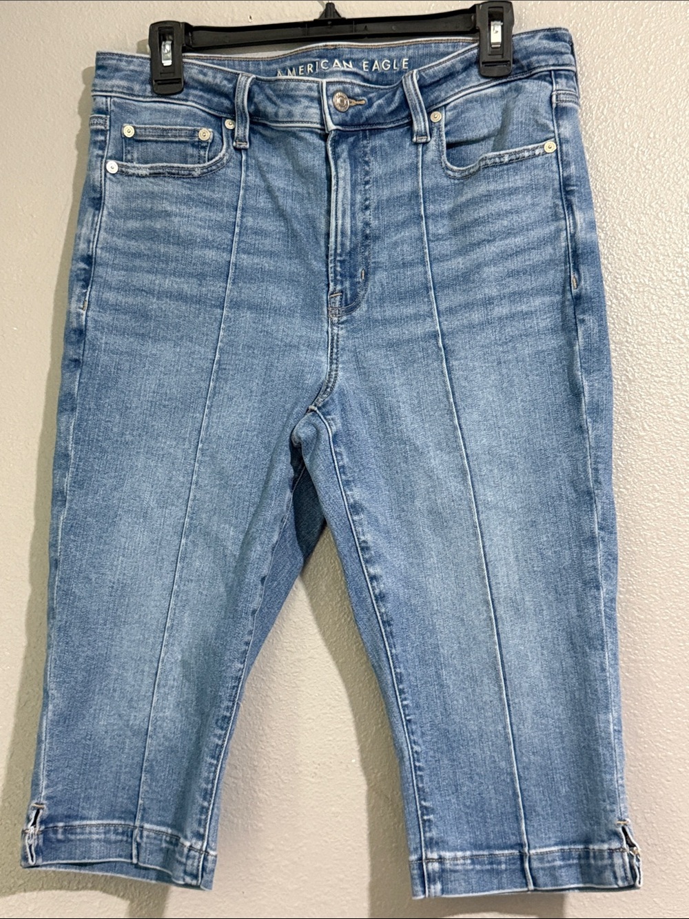 American Eagle Outfitters Medium Blue Cropped High-Rise Jeans